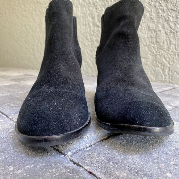 Steve Madden Women's Tinker Ankle Booties Black Suede Leather Gold Studs 9B - Picture 6 of 9